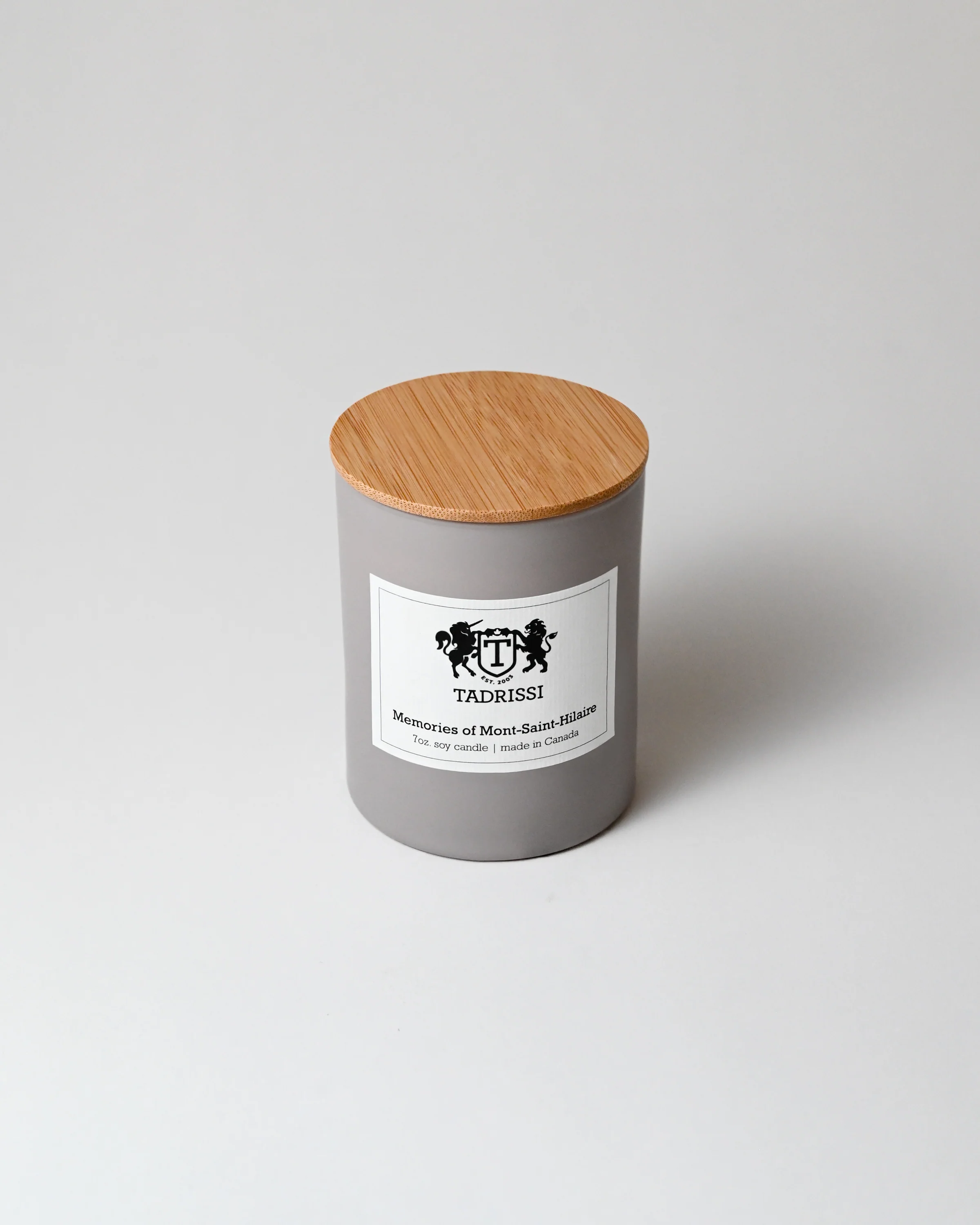 Memories of Mont-Saint-Hilaire Candle - Image 2