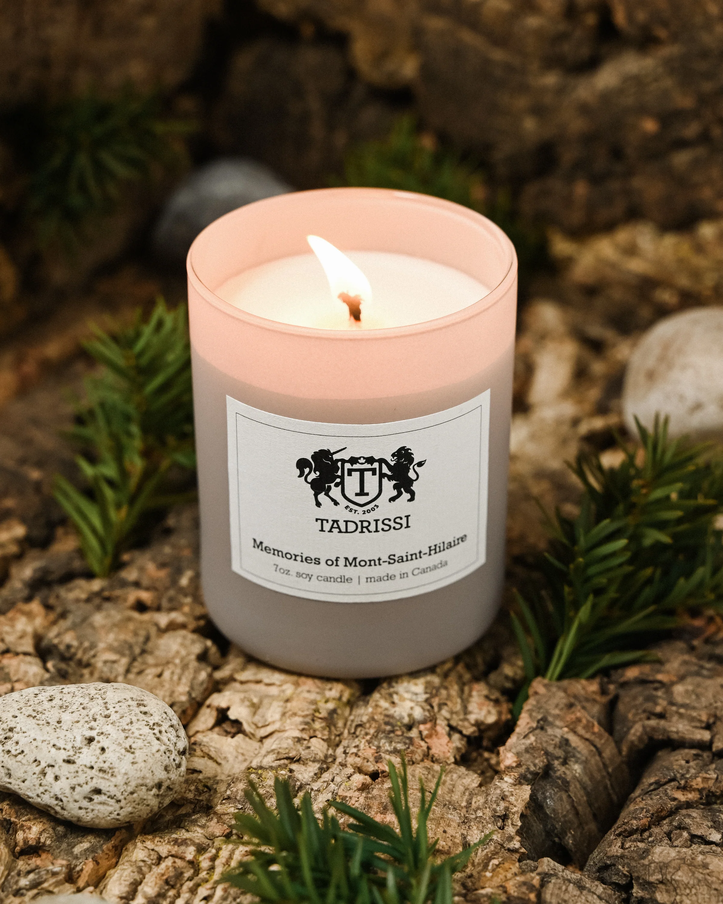 Memories of Mont-Saint-Hilaire Candle - Image 3