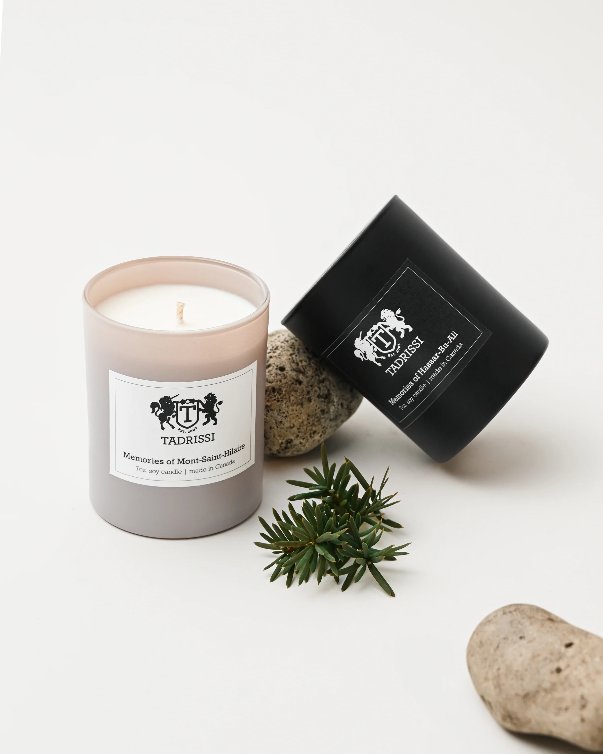 Memories of Mont-Saint-Hilaire Candle - Image 4